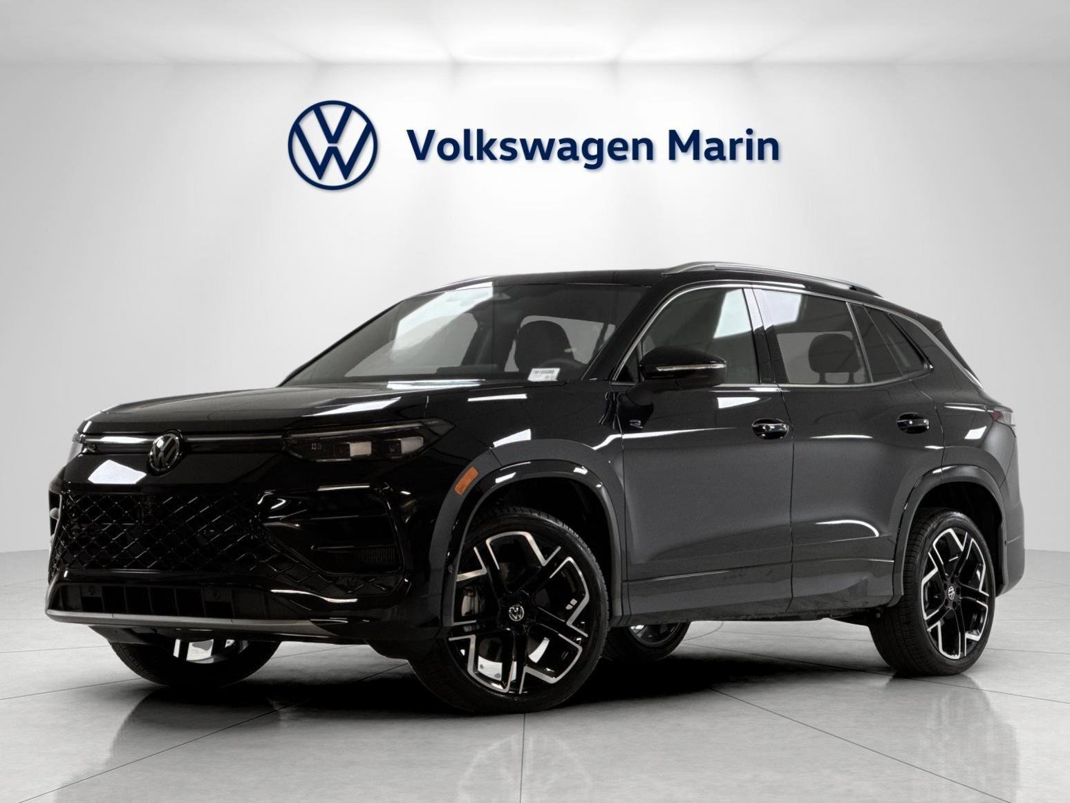 New 2026 Volkswagen Tiguan SEL R-Line AWD/4WD image 1