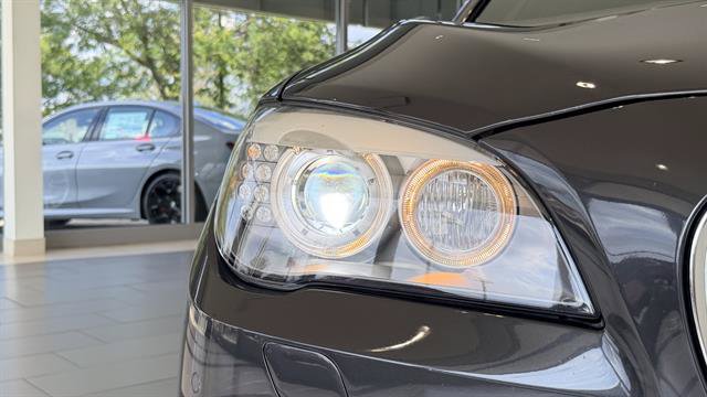 Used 2012 BMW 750i RWD image 8