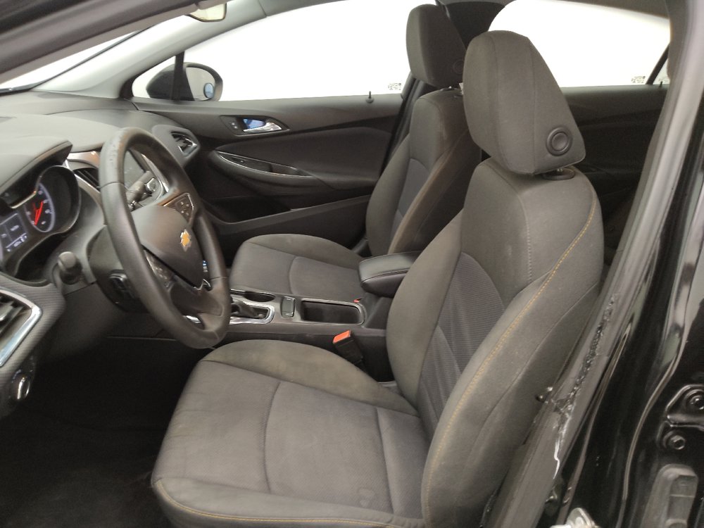Used 2019 Chevrolet Cruze LS w/ LS Convenience Package FWD image 17