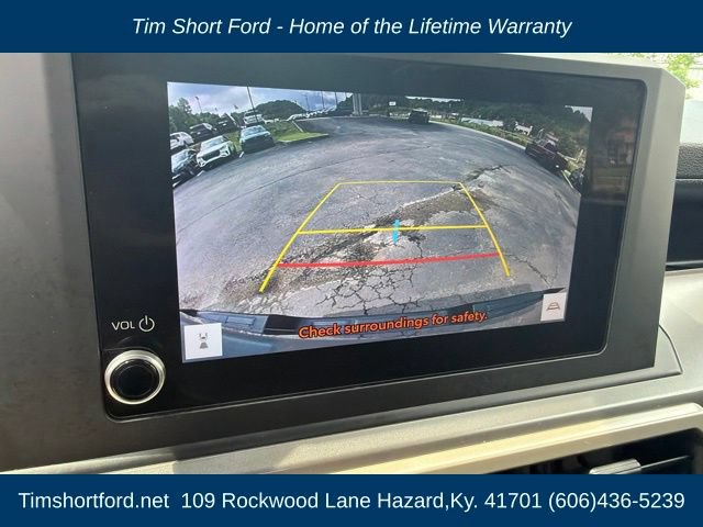 Used 2024 Toyota Tacoma SR5 AWD/4WD image 15