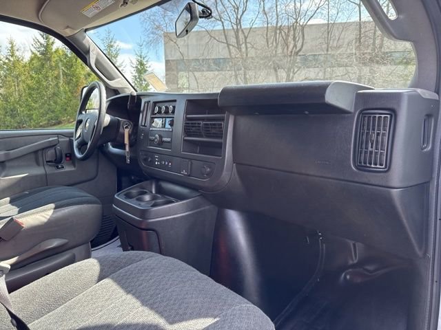 Used 2024 Chevrolet Express 2500 w/ Driver Convenience Package image 21