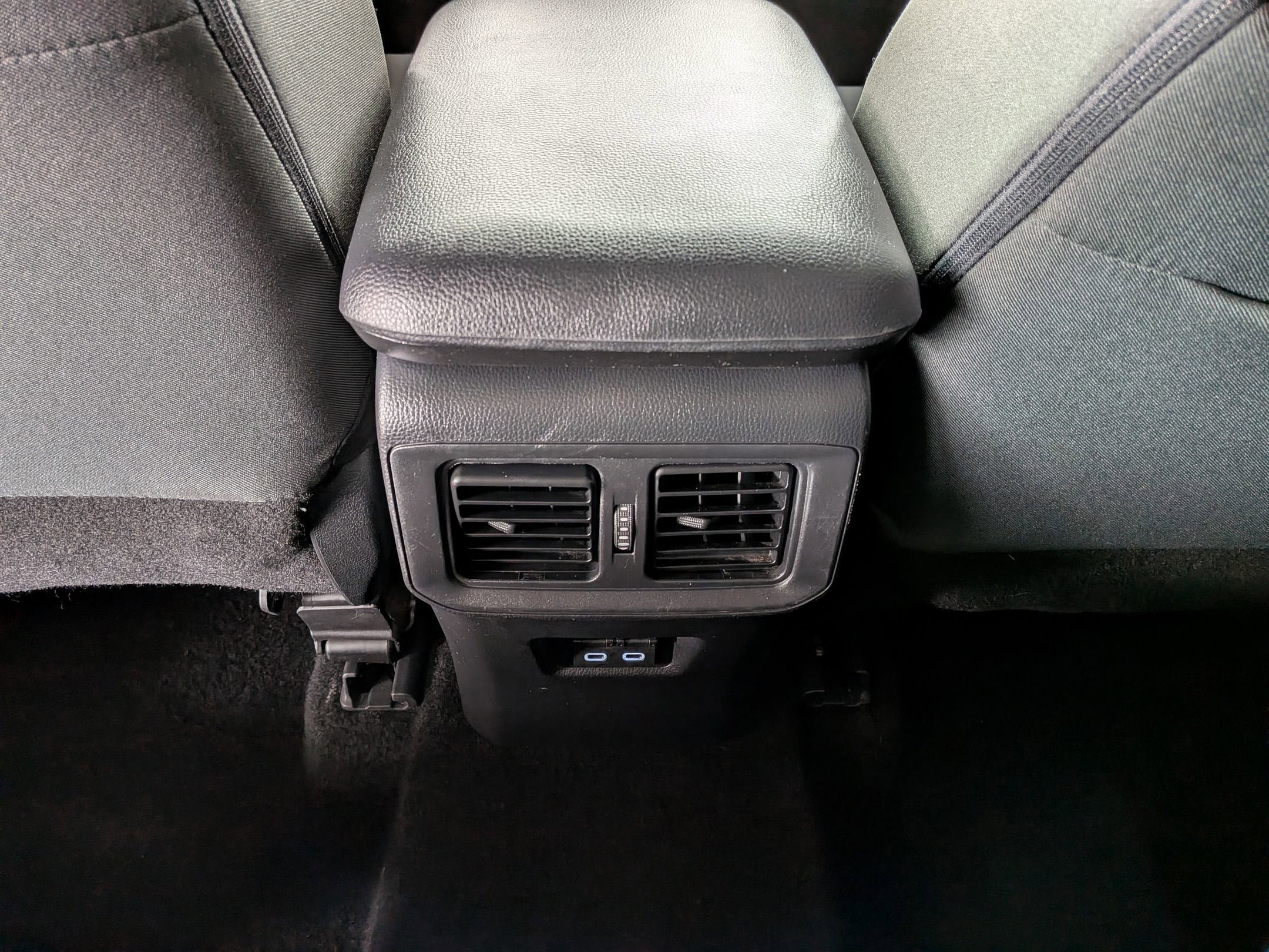 Certified 2025 Toyota RAV4 XLE AWD/4WD image 27