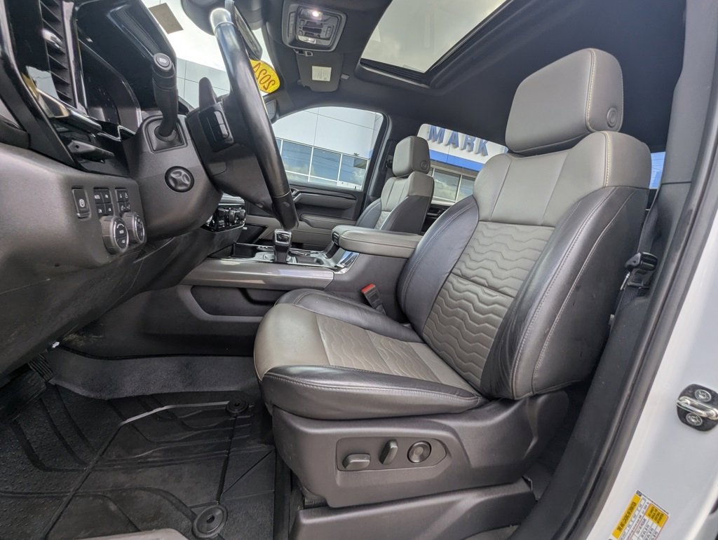 Used 2024 Chevrolet Silverado 1500 ZR2 w/ Technology Package image 28