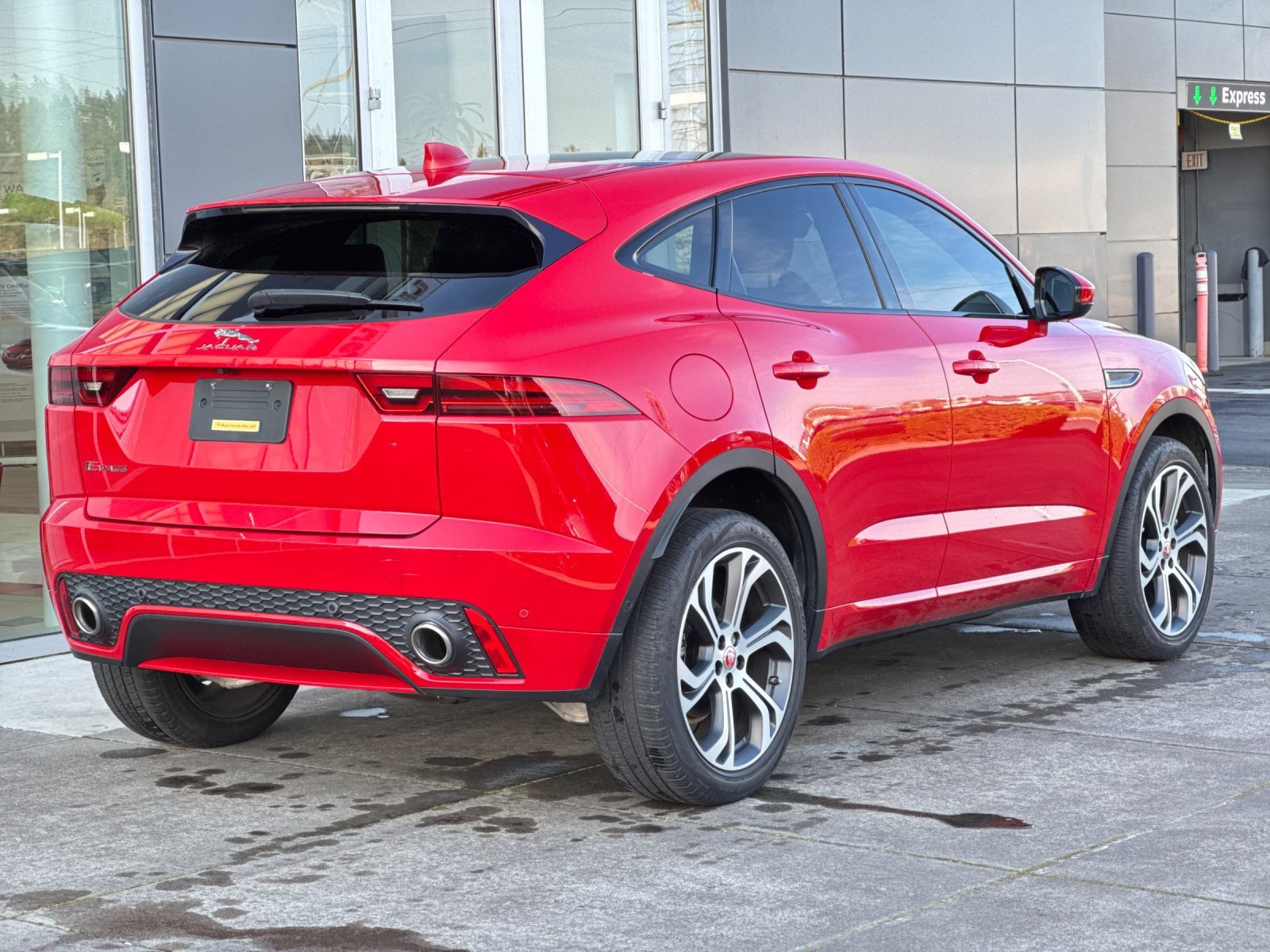 Used 2018 Jaguar E-PACE First Edition image 3
