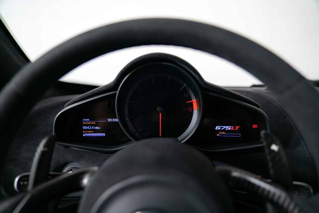 Used 2016 McLaren 675LT Coupe RWD image 19