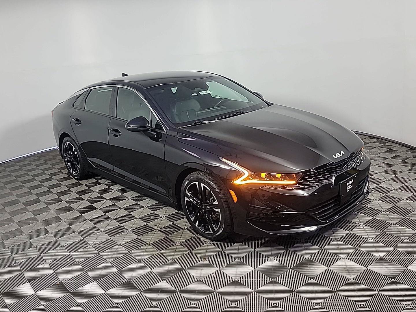 Certified 2023 Kia K5 GT-Line w/ GT-Line Premium Package AWD/4WD image 2