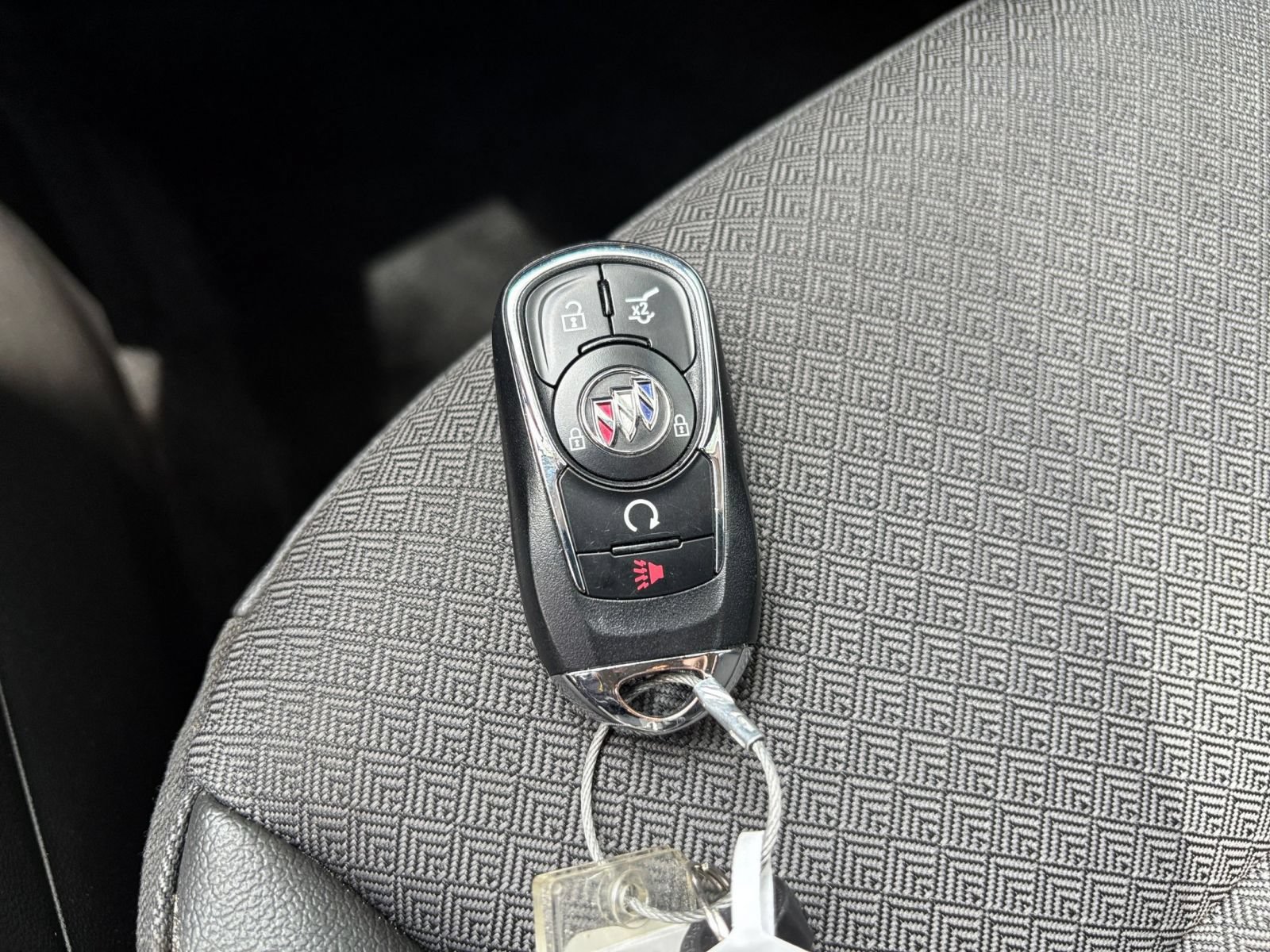 Used 2025 Buick Encore GX Preferred FWD image 21