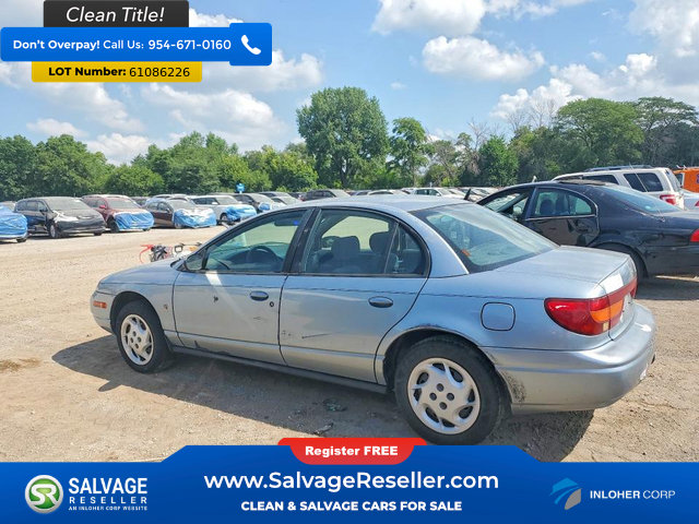 Used 2002 Saturn S-Series SL2 w/ SL2 Option Pkg 2 FWD image 3