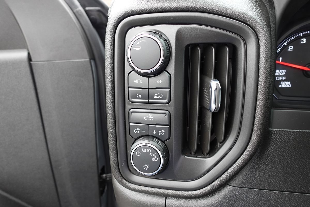 Used 2024 Chevrolet Silverado 1500 Custom w/ Rally Edition AWD/4WD image 52