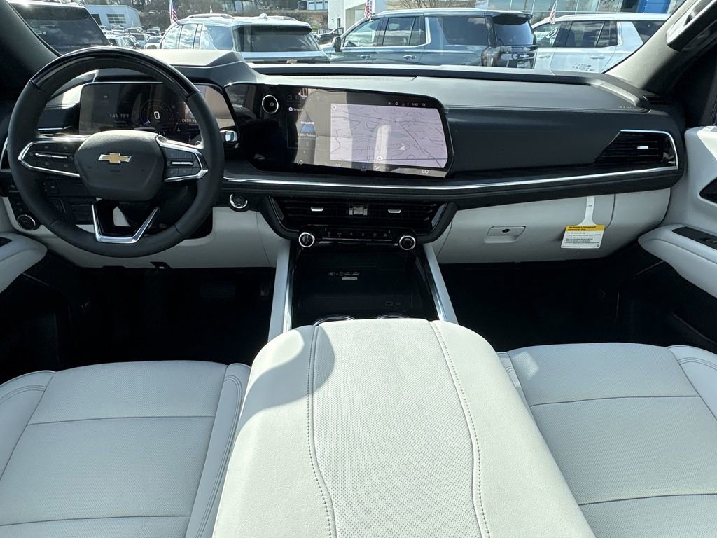 New 2026 Chevrolet Suburban Premier image 22