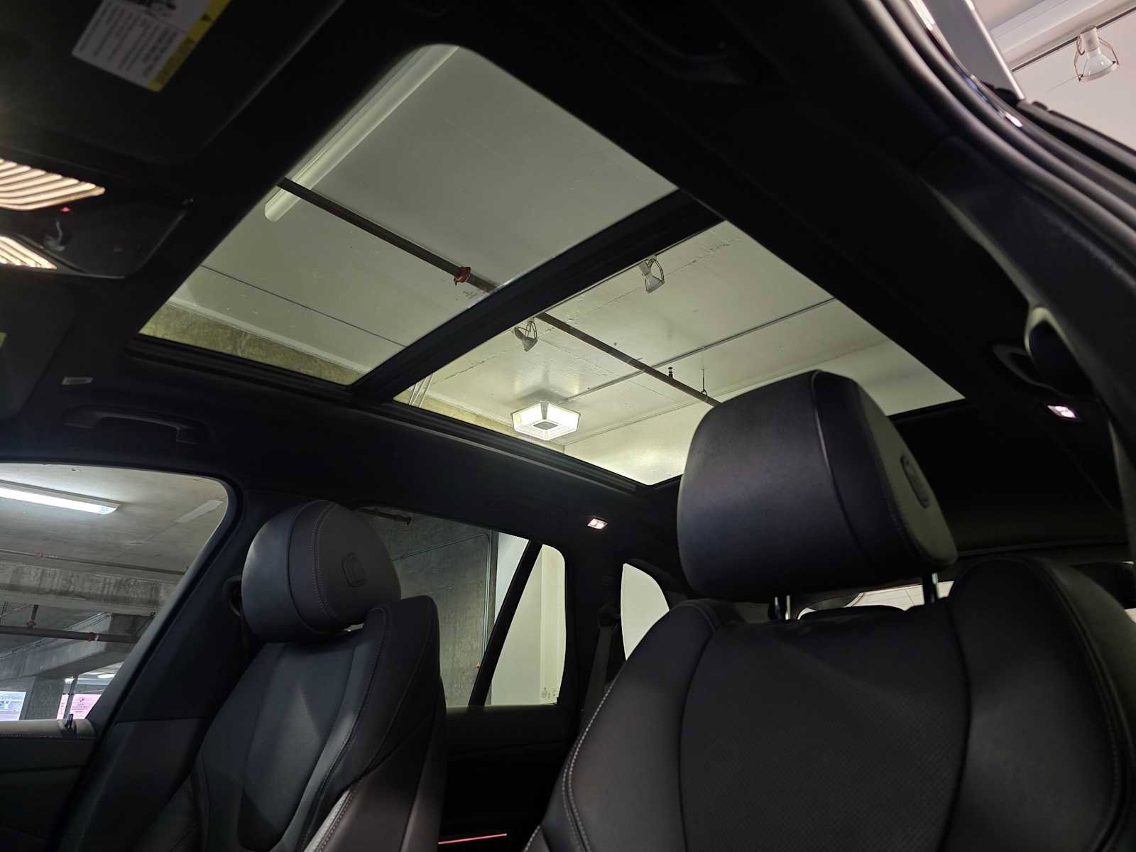 Used 2022 BMW X5 xDrive40i w/ M Sport Package image 27