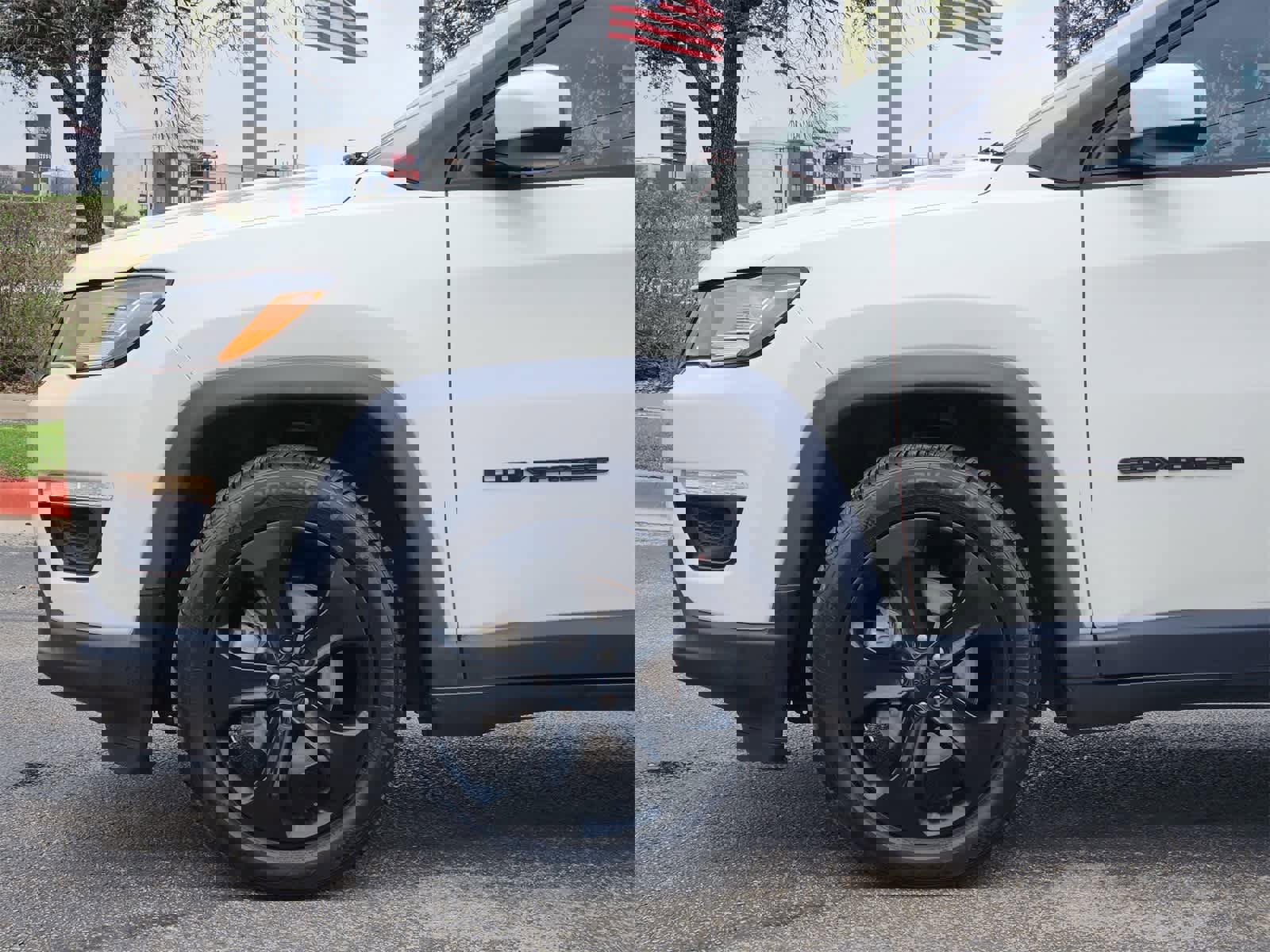 Used 2018 Jeep Compass Altitude w/ Popular Equipment Group image 8