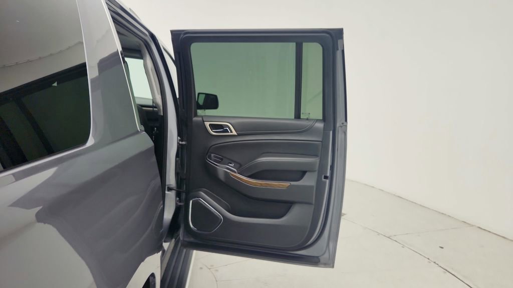 Used 2020 GMC Yukon XL Denali w/ Open Road Package RWD image 27