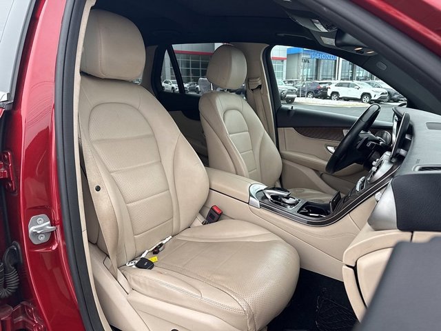 Used 2018 Mercedes-Benz GLC 300 4MATIC image 17