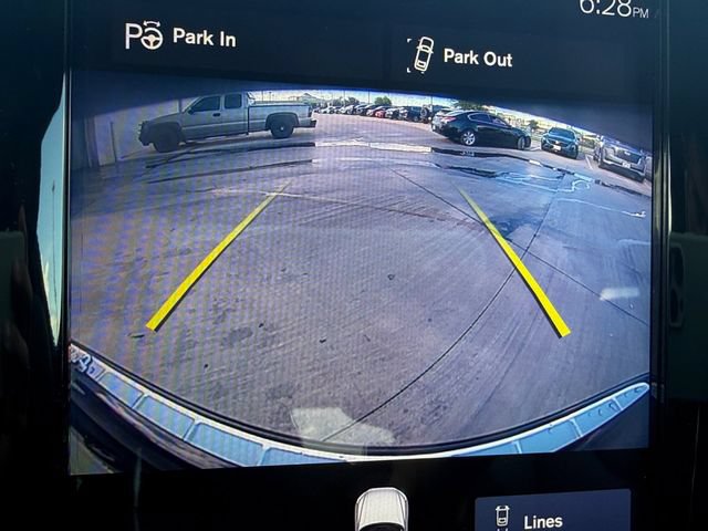 Used 2019 Volvo XC60 T6 Momentum w/ Premium Package AWD/4WD image 9