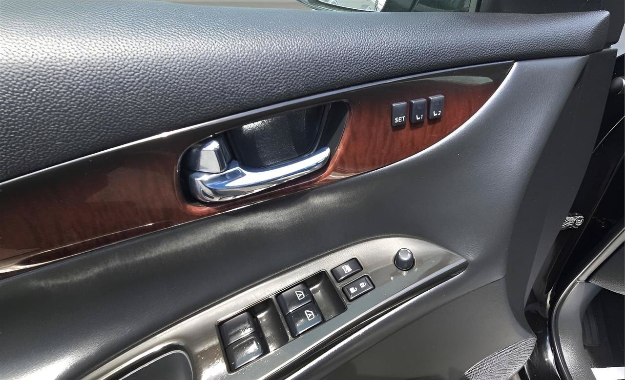 Used 2017 INFINITI QX50 AWD w/ Premium Plus Package image 10