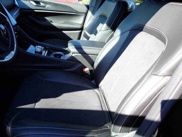 New 2025 Jeep Grand Cherokee L Altitude image 10