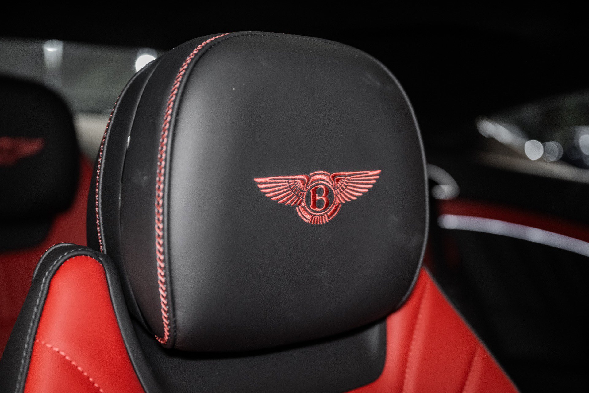 Used 2024 Bentley Continental GT V8 image 37