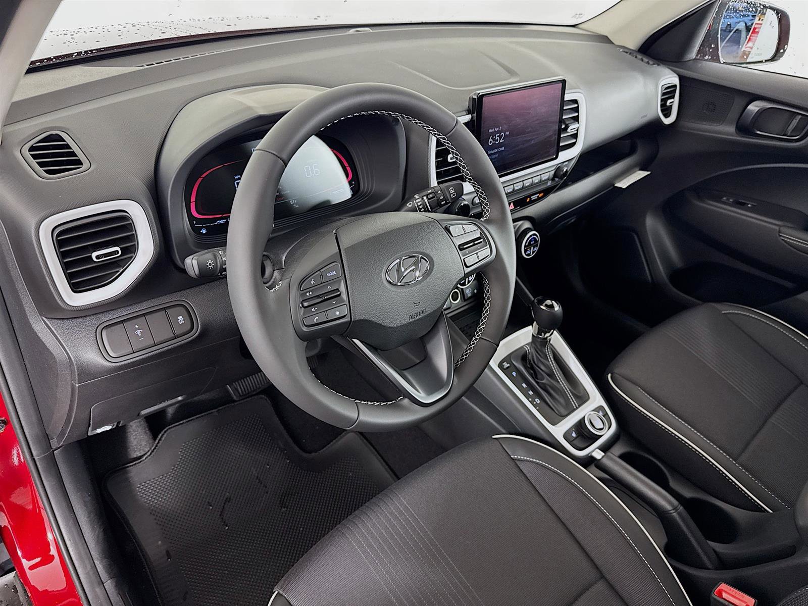 New 2025 Hyundai Venue Limited image 9