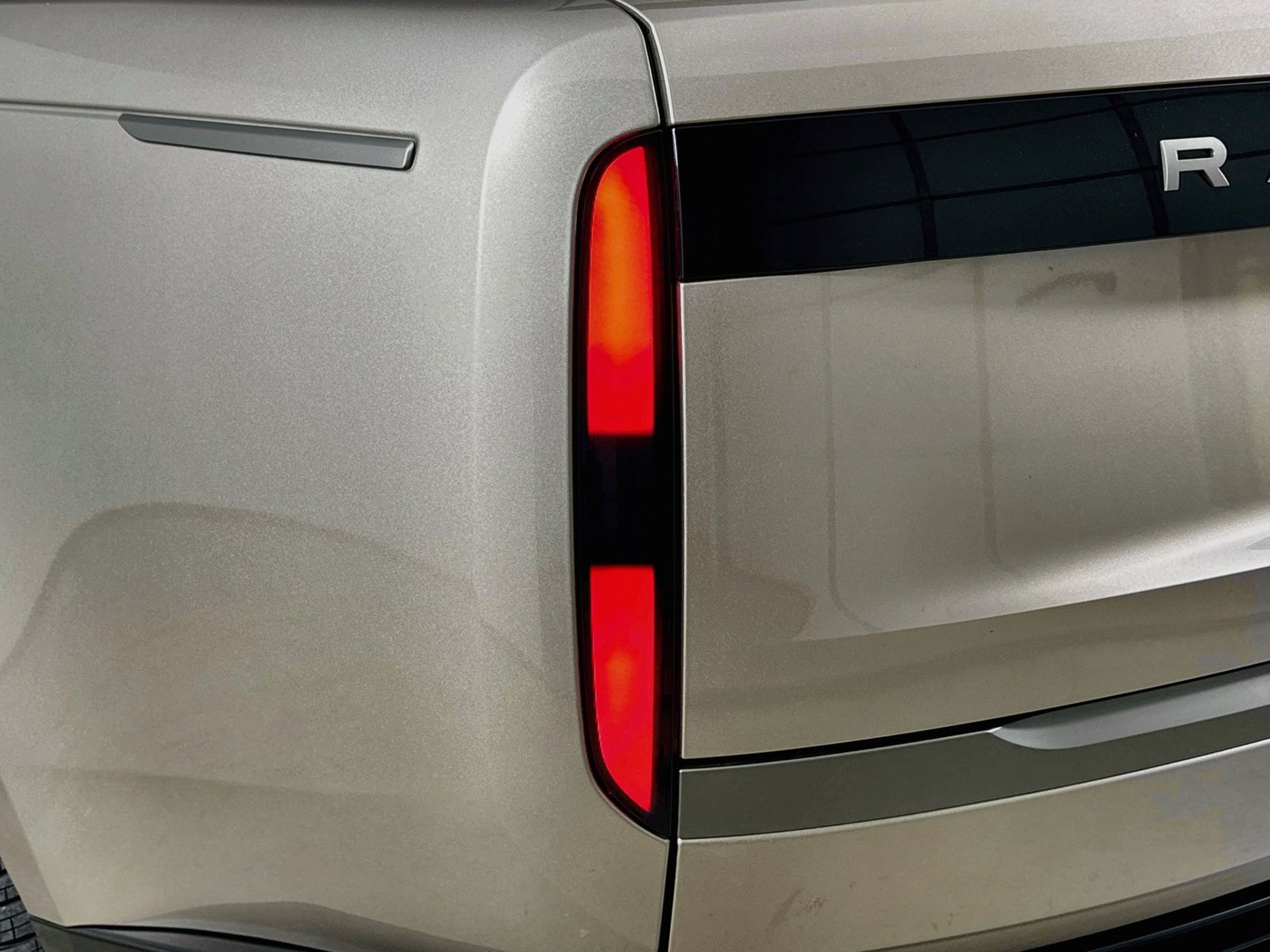 New 2026 Land Rover Range Rover SE AWD/4WD image 12