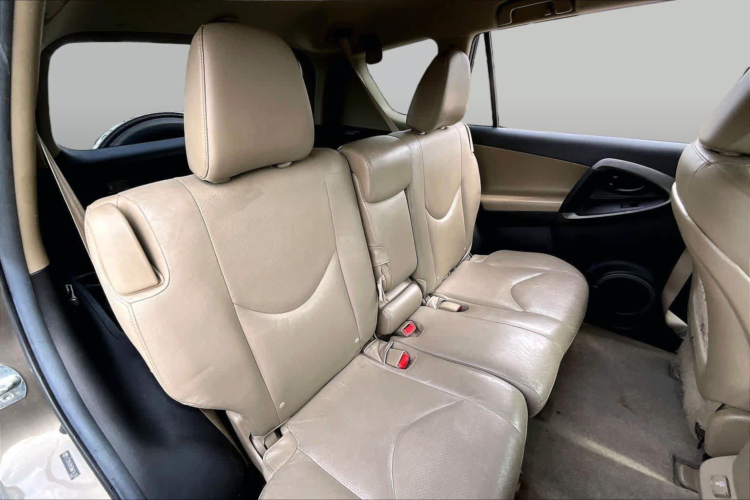 Used 2011 Toyota RAV4 Limited w/ Limited Extra Value Pkg FWD image 17