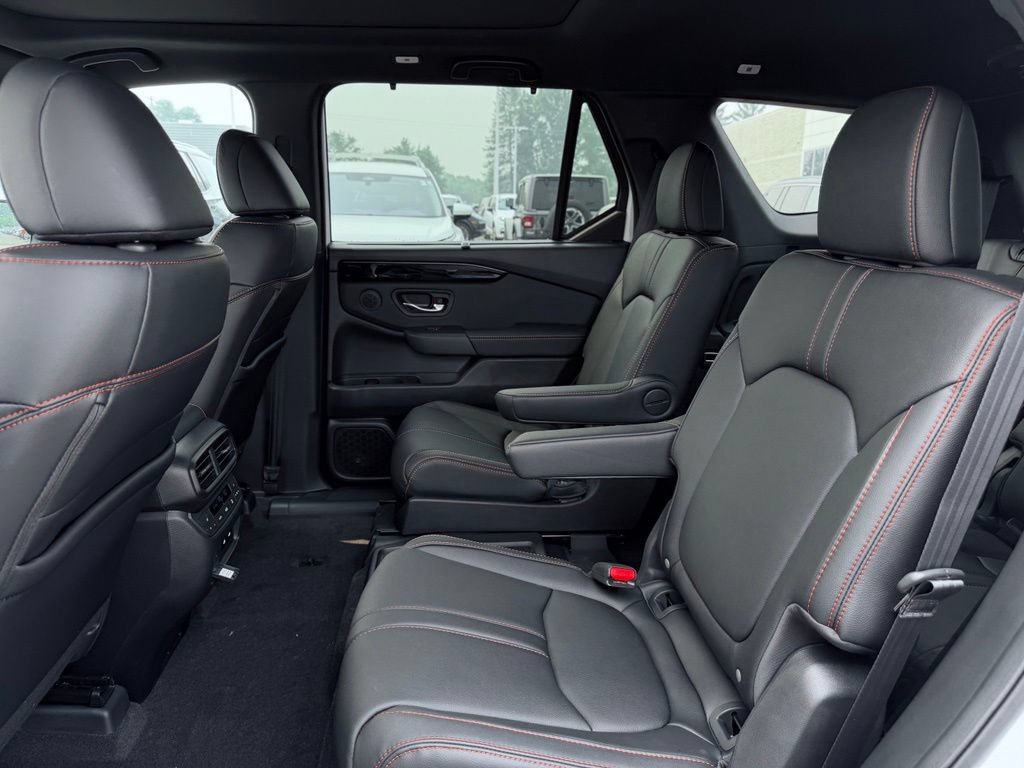 New 2026 Honda Pilot TrailSport image 24