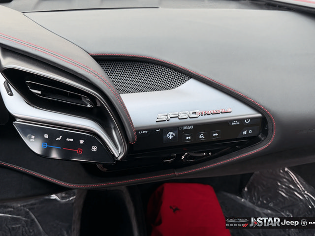 Used 2022 Ferrari SF90 Stradale AWD/4WD image 18