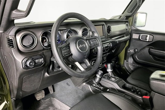 Used 2022 Jeep Wrangler Unlimited Sport image 17