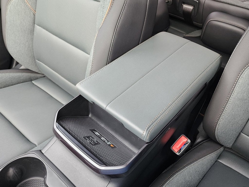 New 2026 GMC Terrain AT4 w/ Convenience Package III image 33