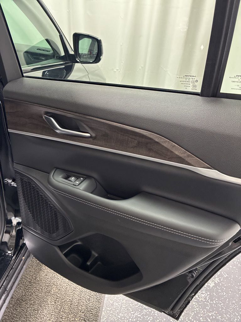 New 2026 Jeep Grand Cherokee Altitude AWD/4WD image 28