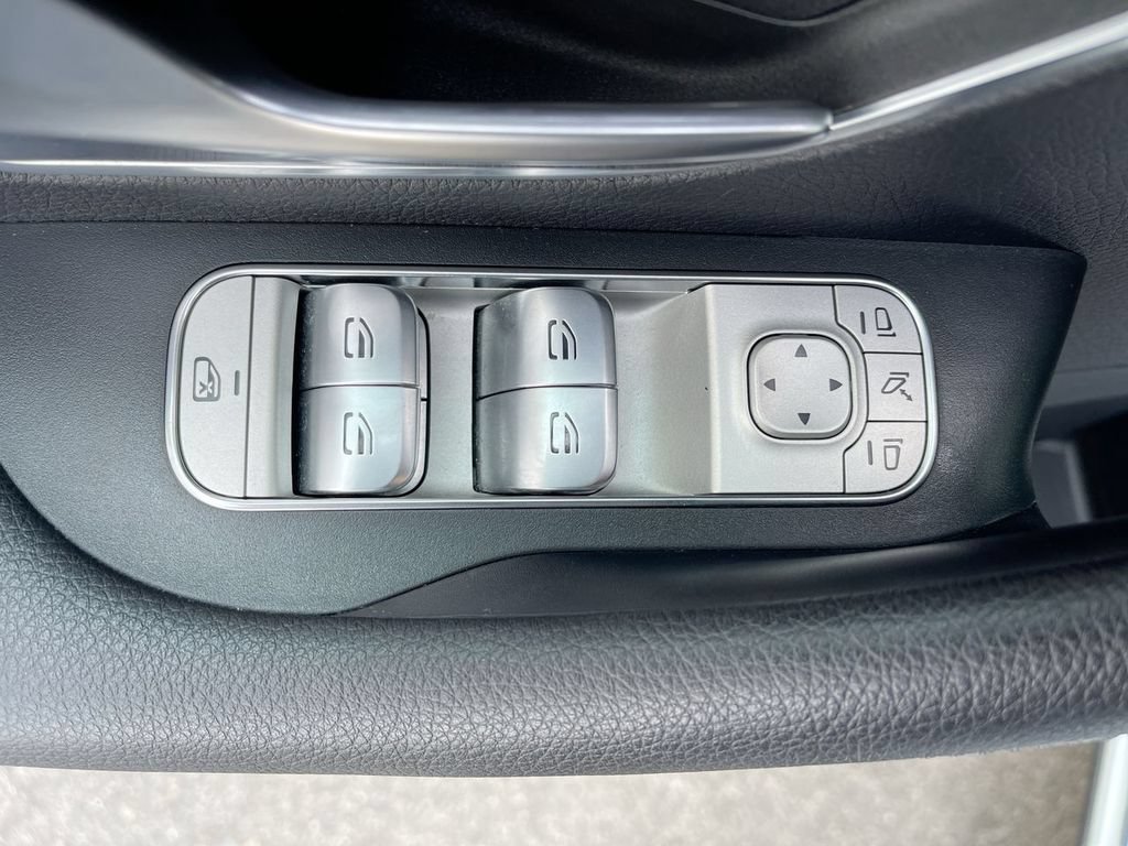 Used 2020 Mercedes-Benz GLS 450 4MATIC image 25