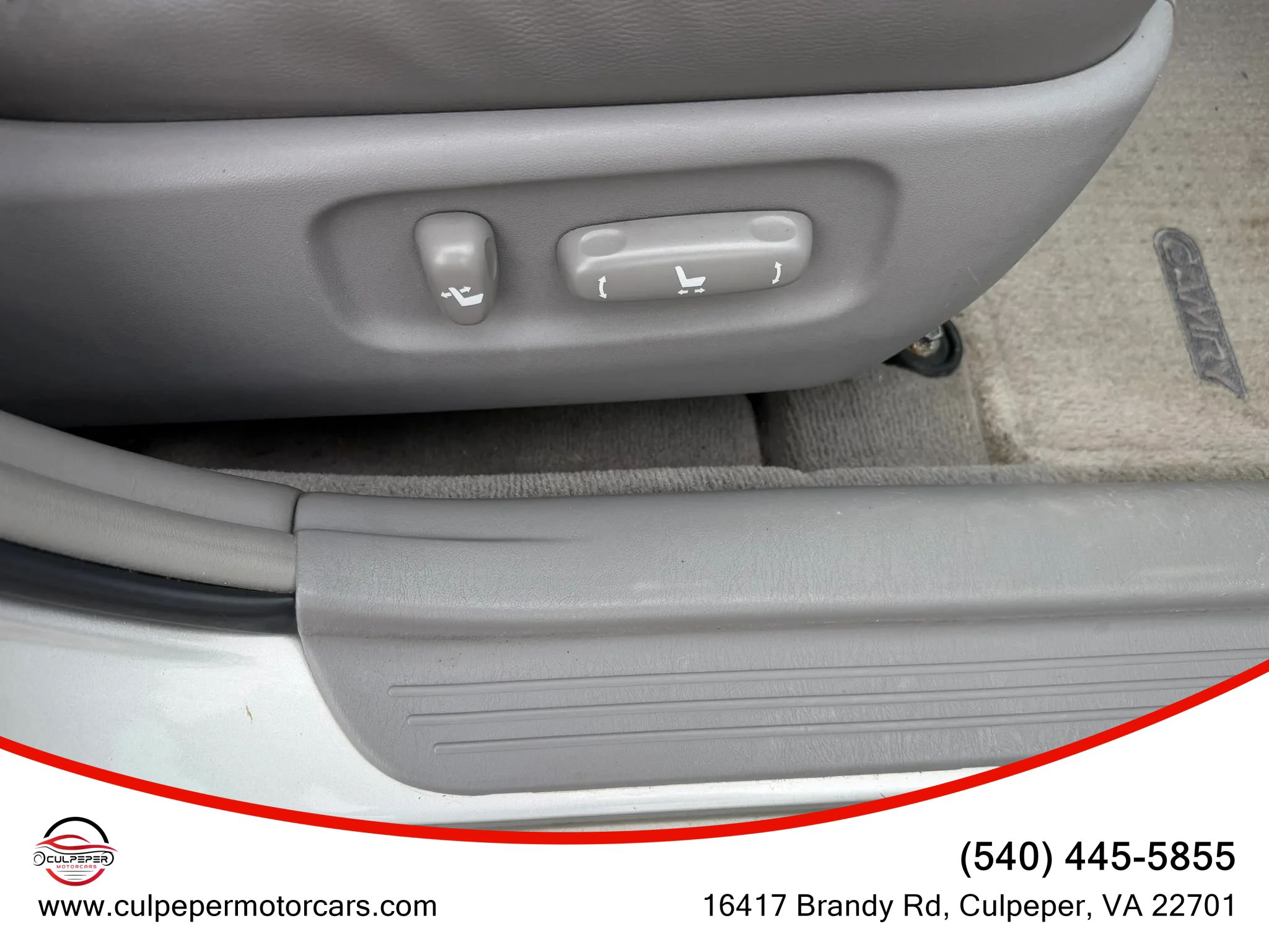 Used 2005 Toyota Camry XLE FWD image 16