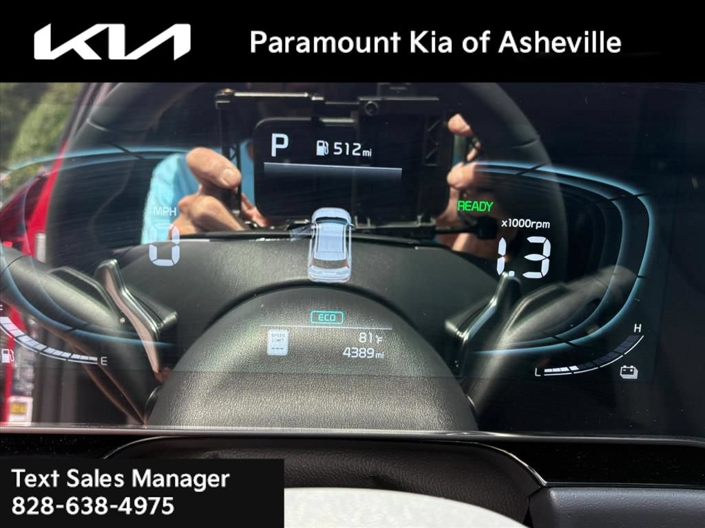Certified 2025 Kia Niro EX FWD image 8