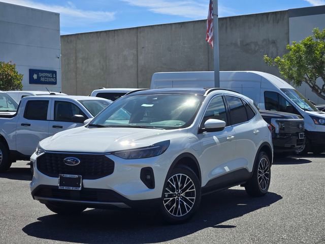 New 2025 Ford Escape SE image 2