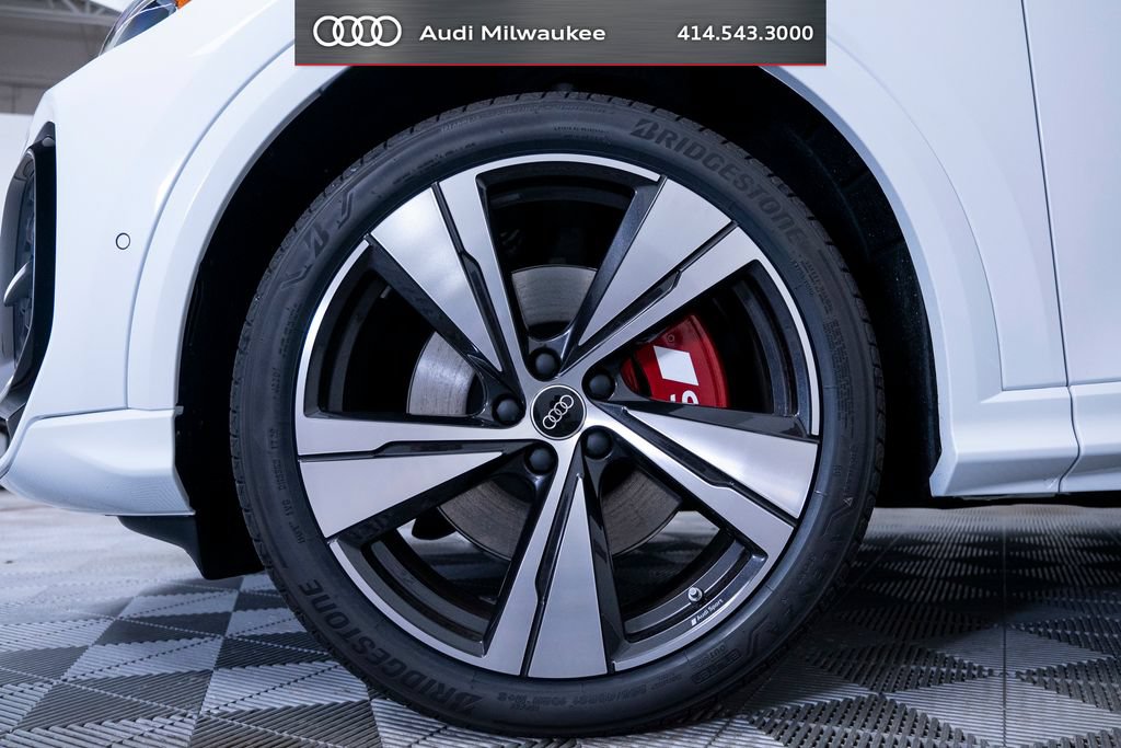 New 2026 Audi SQ5 Premium Plus AWD/4WD image 17