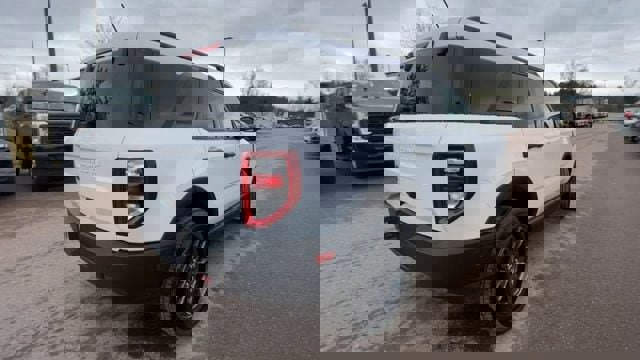 Used 2023 Ford Bronco Sport Big Bend image 2