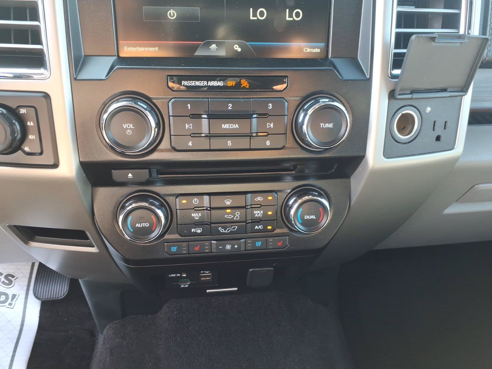 Used 2015 Ford F150 Lariat AWD/4WD image 13