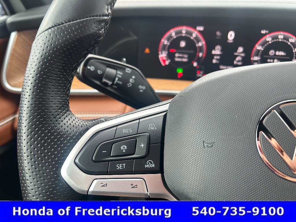 Used 2026 Volkswagen Tiguan SEL R-Line image 18