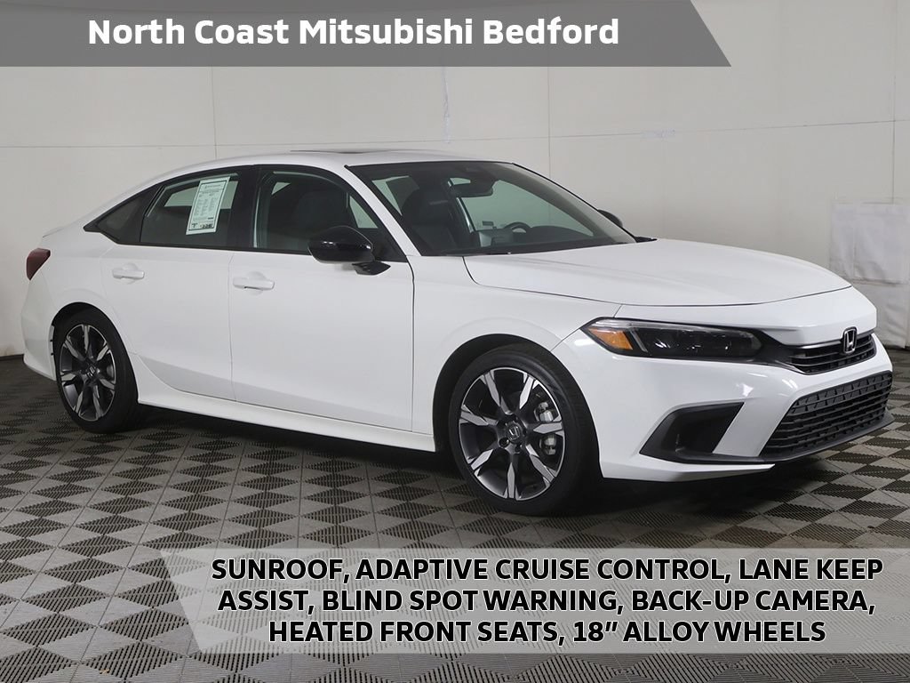 Used 2025 Honda Civic Sport image 1