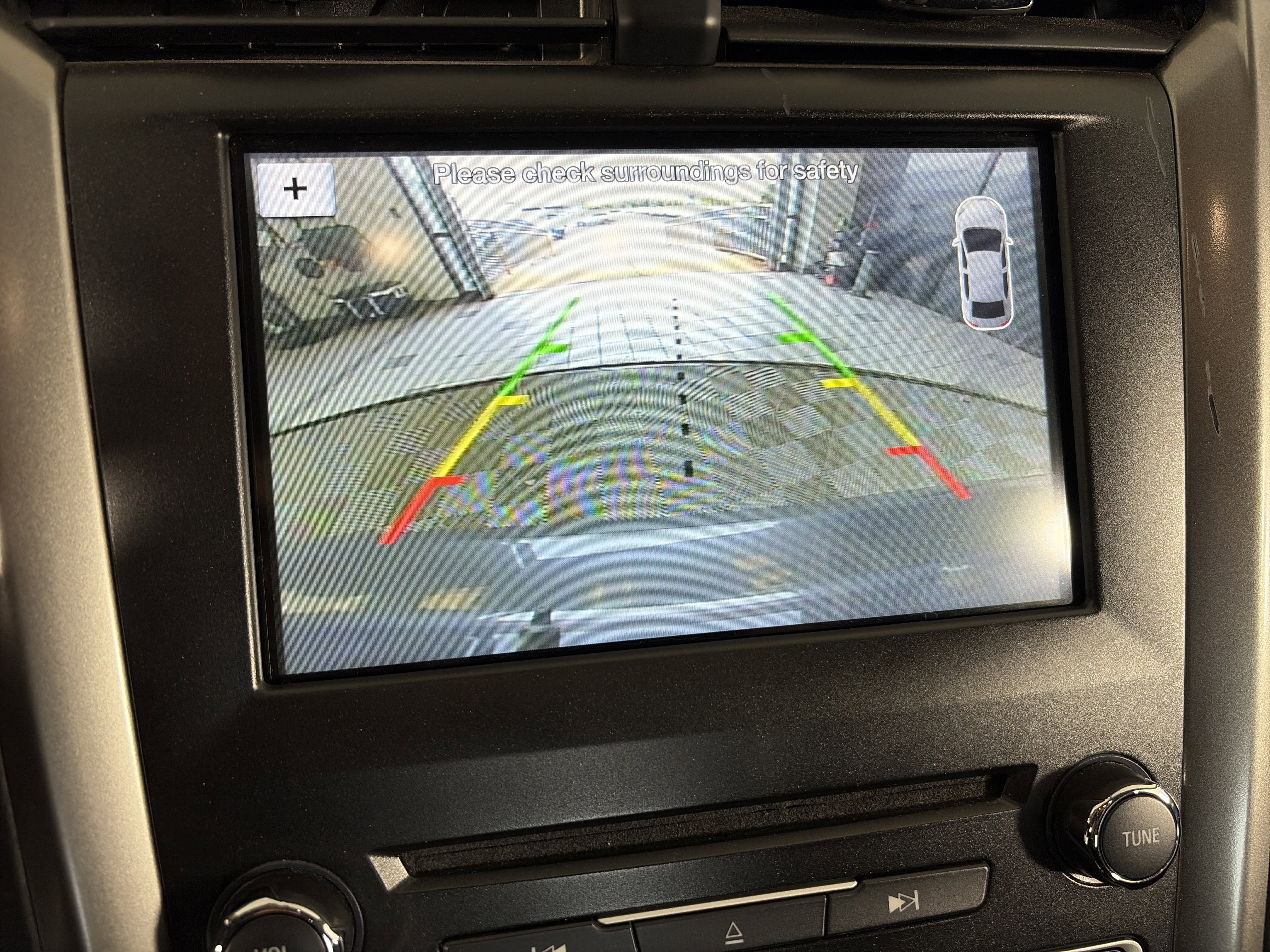 Used 2018 Ford Fusion SE w/ Fusion SE Technology Package FWD image 19
