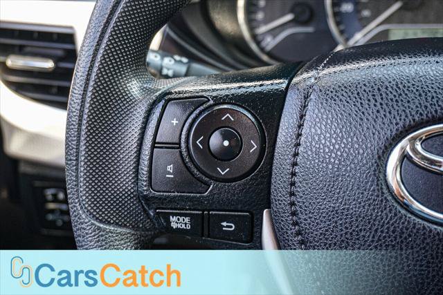 Used 2015 Toyota Corolla LE FWD image 22