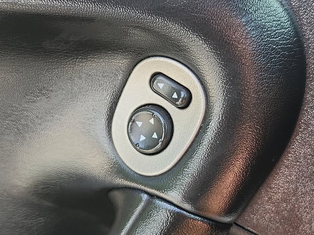 Used 2008 Pontiac Solstice GXP w/ Premium Package RWD image 14