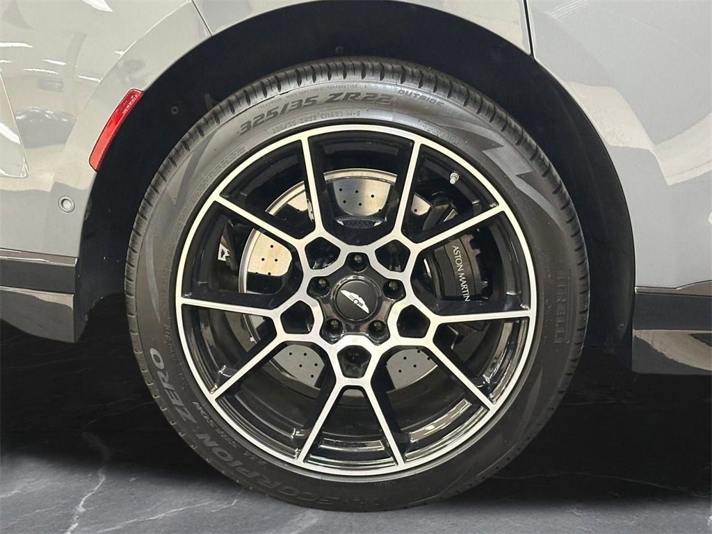 New 2025 Aston Martin DBX 707 image 33