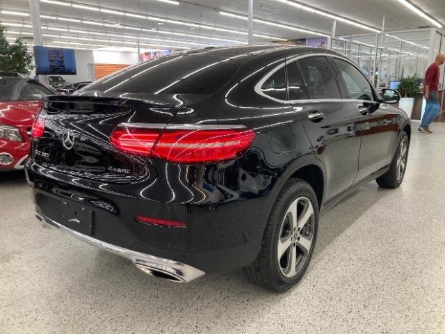 Used 2019 Mercedes-Benz GLC 300 4MATIC Coupe image 4