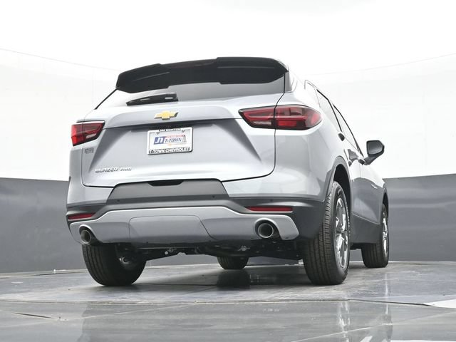 New 2026 Chevrolet Blazer LT w/ Convenience Package AWD/4WD image 39