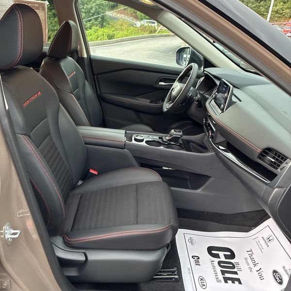 Used 2026 Nissan Rogue SV AWD/4WD image 50