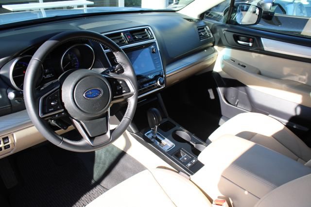 Used 2019 Subaru Outback 2.5i Premium AWD/4WD image 2