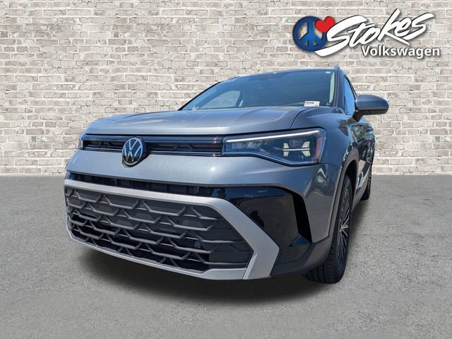 Used 2025 Volkswagen Taos SE FWD image 9