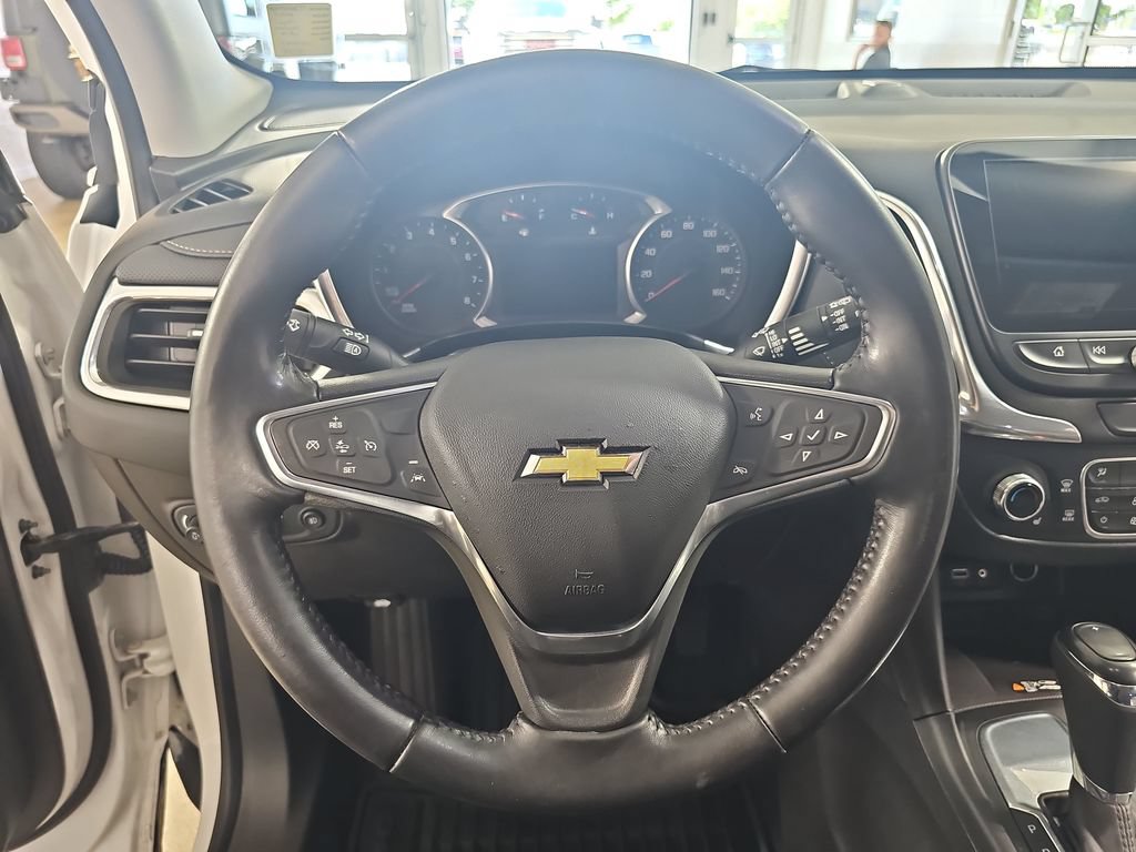 Used 2020 Chevrolet Equinox Premier FWD image 23