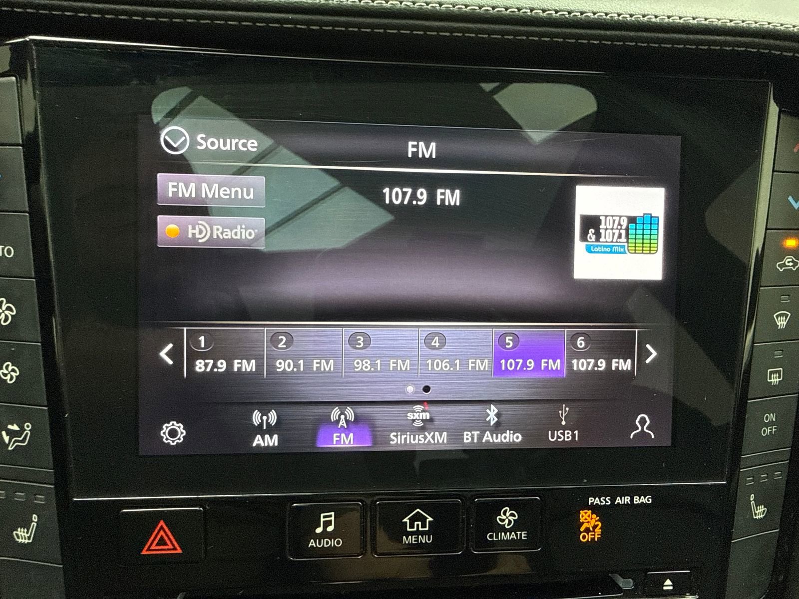 Used 2021 INFINITI QX50 Luxe w/ Appearance Package FWD image 39